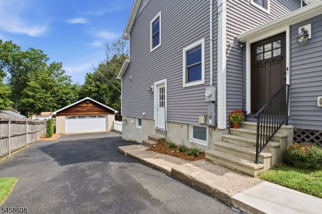 26 Myrtle Ave, Cedar Grove Twp., NJ 07009 — photo 2