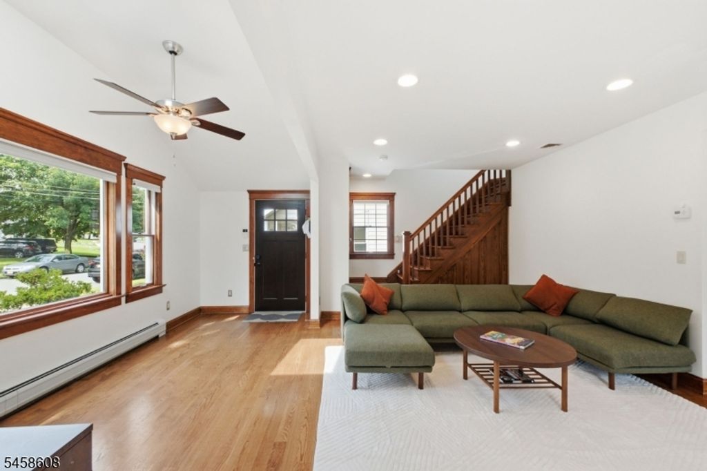 26 Myrtle Ave, Cedar Grove Twp., NJ 07009 — photo 4