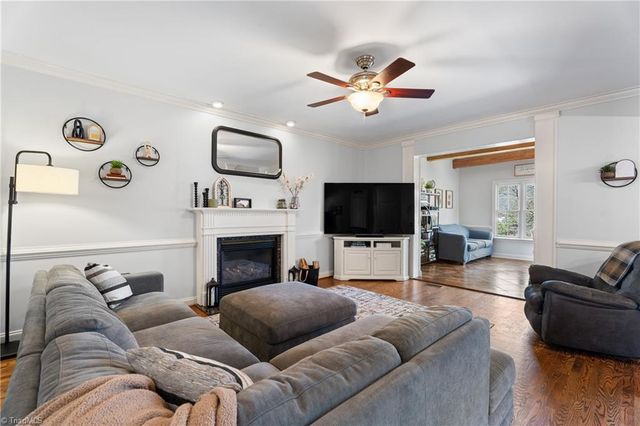 4775 Century Oaks Lane, Winston-salem, NC 27106