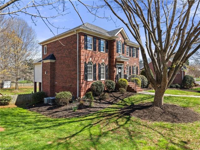 4775 Century Oaks Lane, Winston-salem, NC 27106