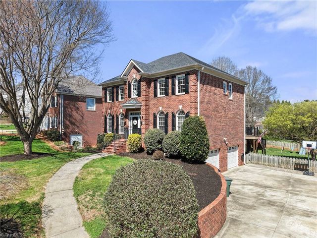 4775 Century Oaks Lane, Winston-salem, NC 27106