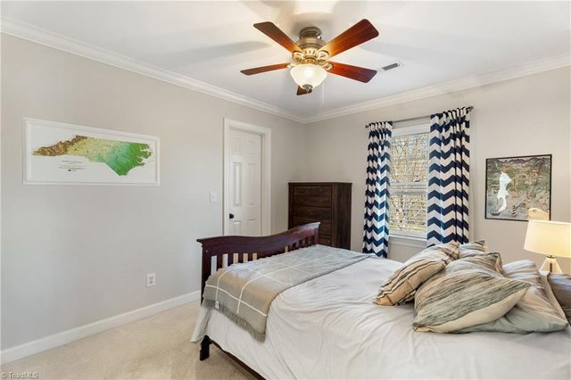 4775 Century Oaks Lane, Winston-salem, NC 27106