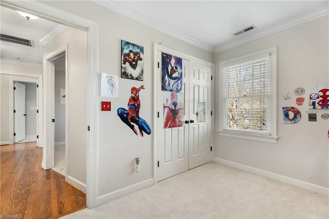 4775 Century Oaks Lane, Winston-salem, NC 27106