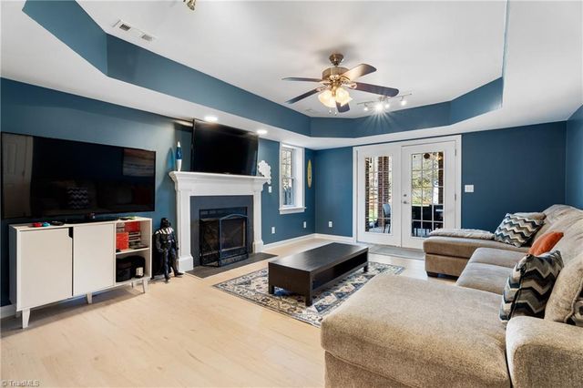 4775 Century Oaks Lane, Winston-salem, NC 27106