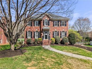 4775 Century Oaks Lane, Winston-salem, NC 27106
