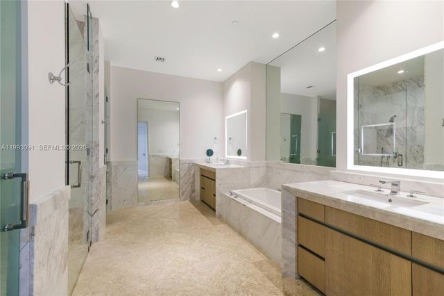 2821 S Bayshore Dr 6B, Miami, FL 33133