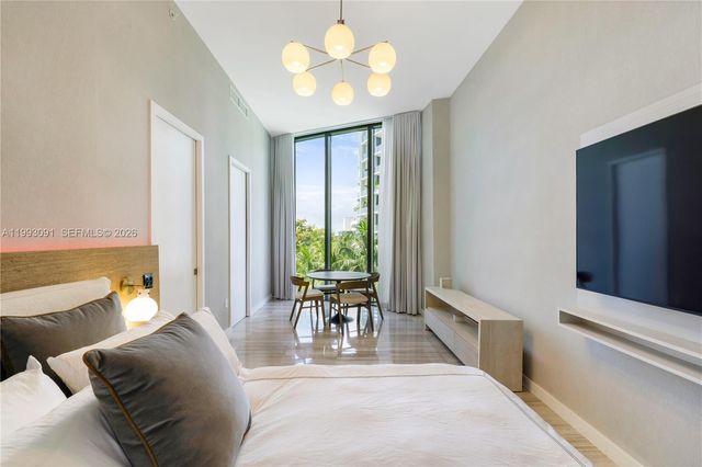 2821 S Bayshore Dr 6B, Miami, FL 33133