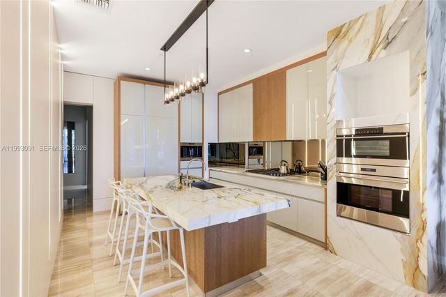 2821 S Bayshore Dr 6B, Miami, FL 33133