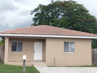 11705 SW 184 ST, Miami, FL 33177