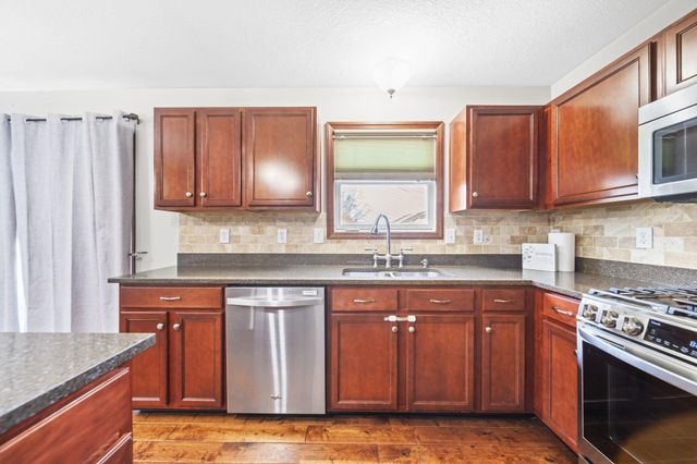 415 SAFFRON Drive, Sunbury, OH 43074