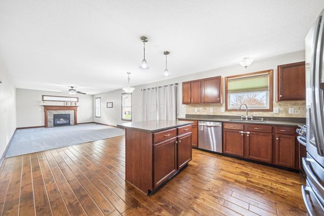 415 SAFFRON Drive, Sunbury, OH 43074