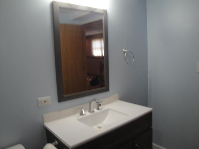 11724 S Magoun Drive, St. John, IN 46373