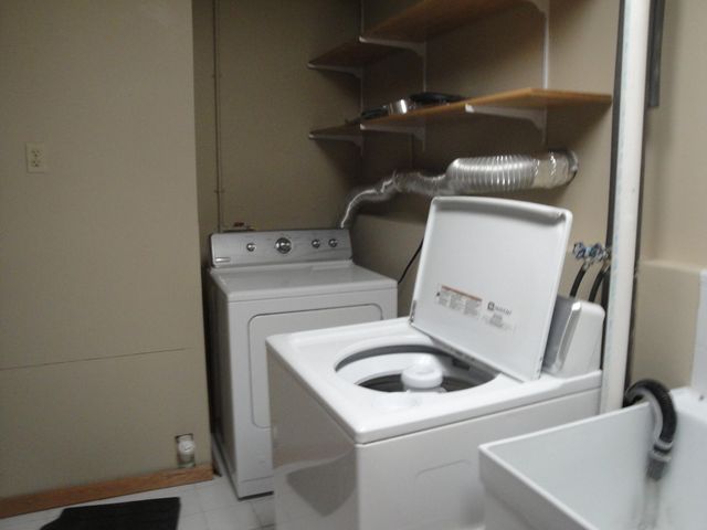 11724 S Magoun Drive, St. John, IN 46373