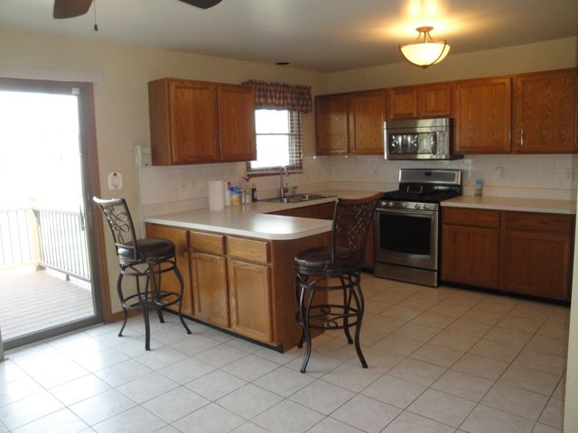 11724 S Magoun Drive, St. John, IN 46373