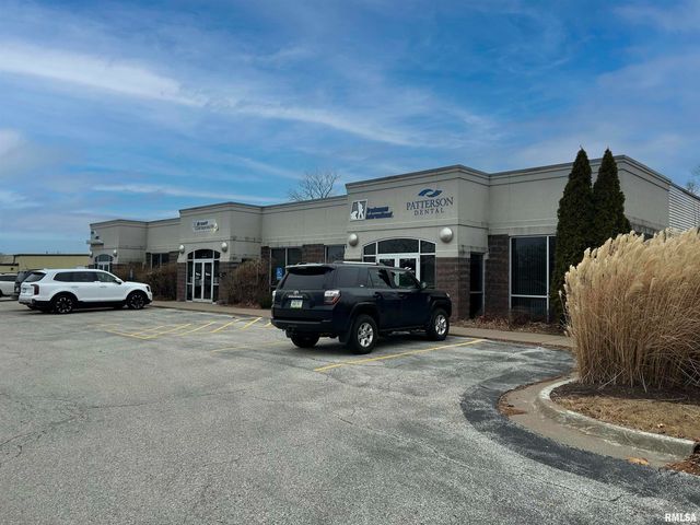 5216 SHERIDAN Street, Davenport, IA 52806