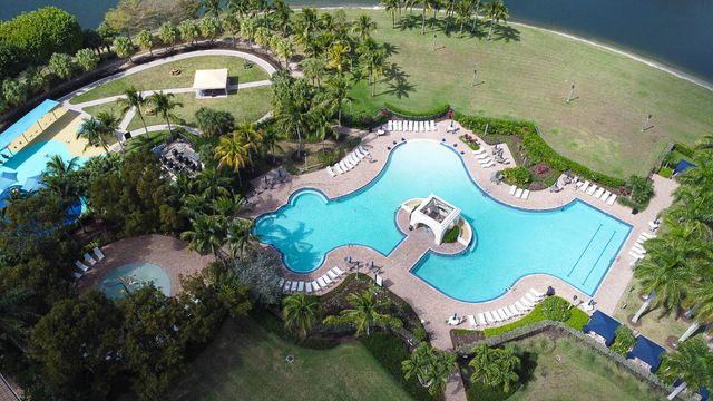 9861 Woodworth Court, Wellington, FL 33414