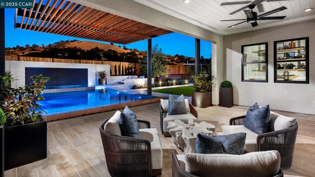 18501 Corte Damian, Morgan Hill, CA 95037