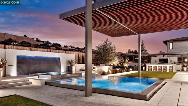 18501 Corte Damian, Morgan Hill, CA 95037