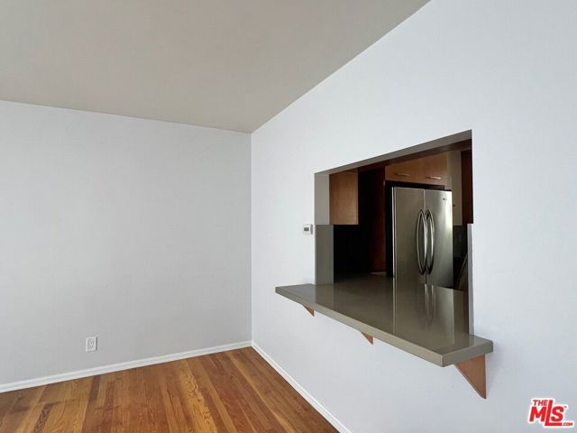 15222 Dickens Street, Sherman Oaks, CA 91403