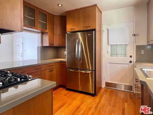 15222 Dickens Street, Sherman Oaks, CA 91403