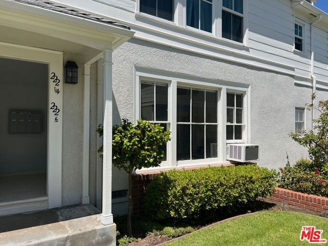 15222 Dickens Street, Sherman Oaks, CA 91403