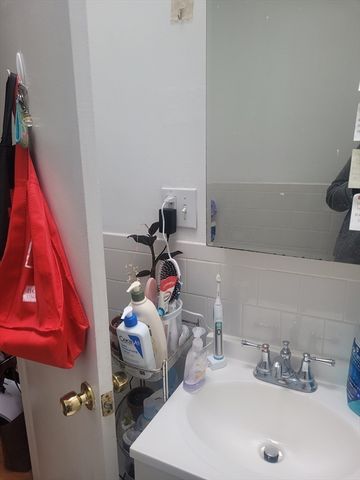 109 Dartmouth St 27, Boston, MA 02116