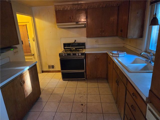 29 Berna Lane, Chili, NY 14624