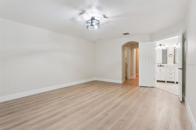 6615 HELMSLEY CIRCLE, Windermere, FL 34786