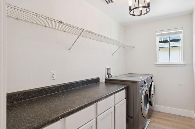 6615 HELMSLEY CIRCLE, Windermere, FL 34786