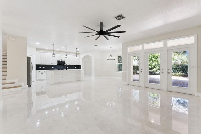 6615 HELMSLEY CIRCLE, Windermere, FL 34786