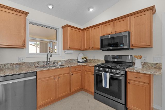 2002 CEDAR RIDGE PLACE, The Villages, FL 32162