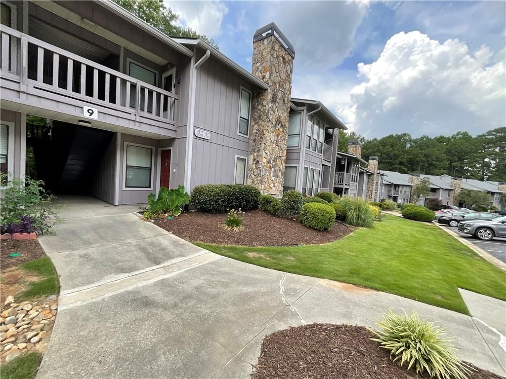 3969 Woodridge Way, Tucker, GA 30084