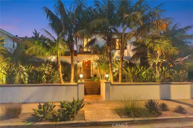 293 Saint Joseph Avenue, Long Beach, CA 90803
