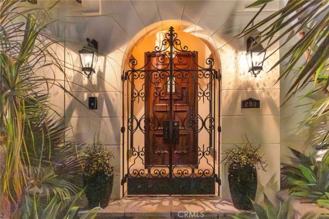 293 Saint Joseph Avenue, Long Beach, CA 90803