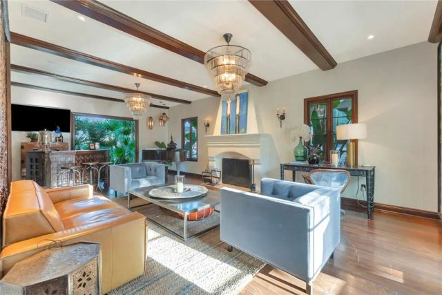 293 Saint Joseph Avenue, Long Beach, CA 90803