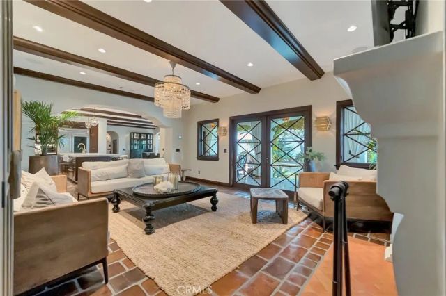 293 Saint Joseph Avenue, Long Beach, CA 90803