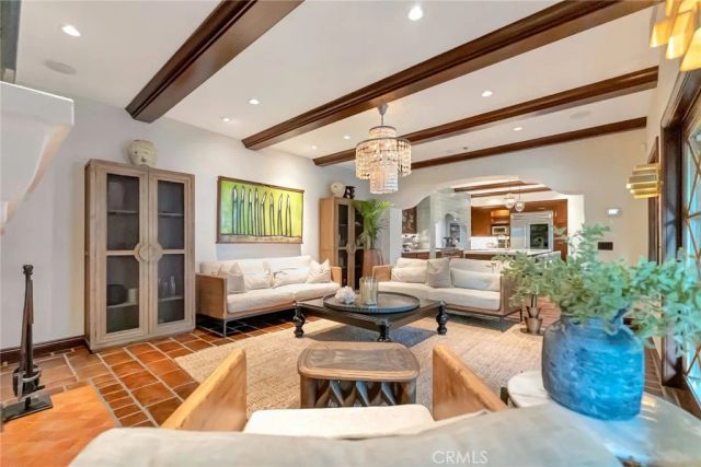 293 Saint Joseph Avenue, Long Beach, CA 90803