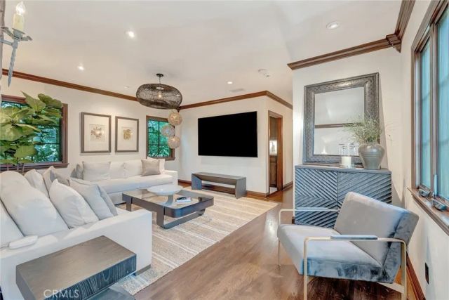 293 Saint Joseph Avenue, Long Beach, CA 90803