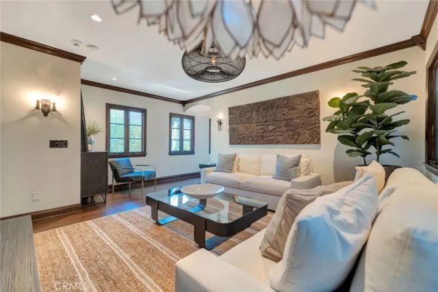 293 Saint Joseph Avenue, Long Beach, CA 90803