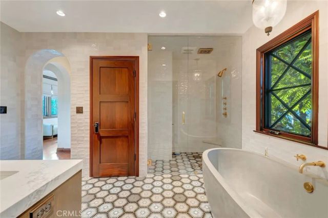 293 Saint Joseph Avenue, Long Beach, CA 90803