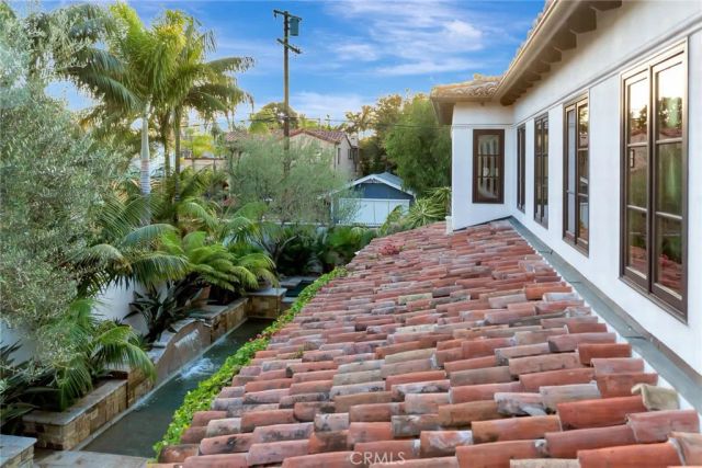 293 Saint Joseph Avenue, Long Beach, CA 90803