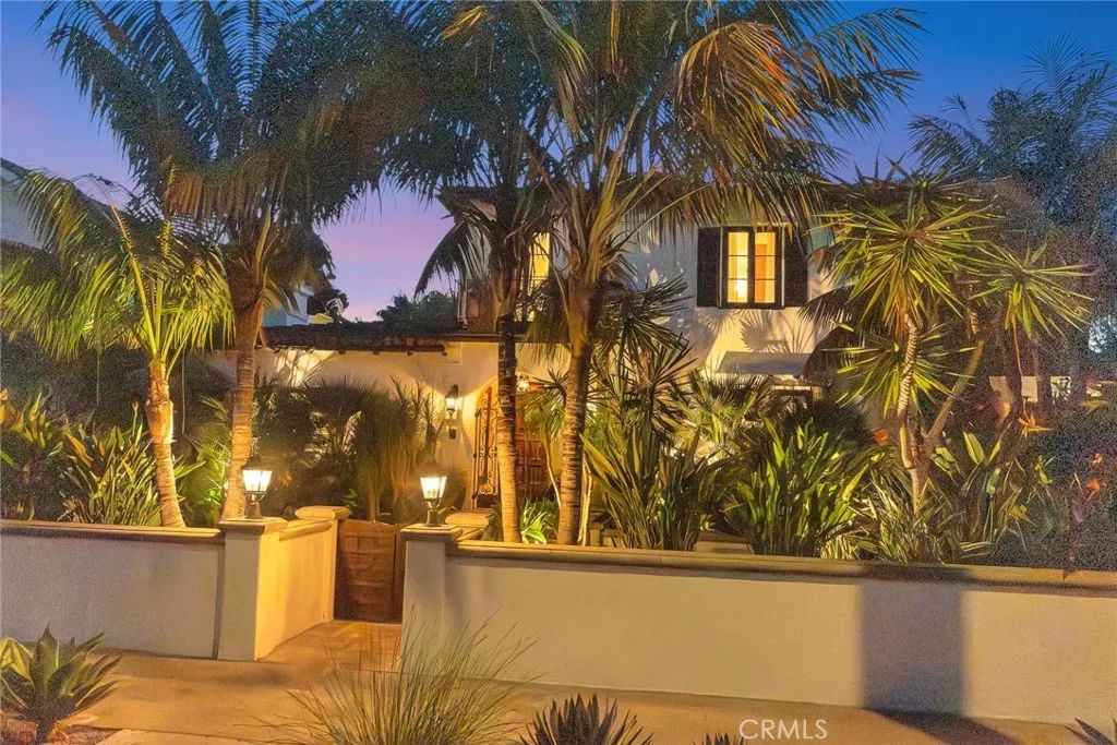 293 Saint Joseph Avenue, Long Beach, CA 90803