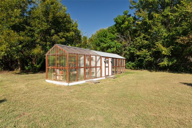 140 Huling Drive, Azle, TX 76020