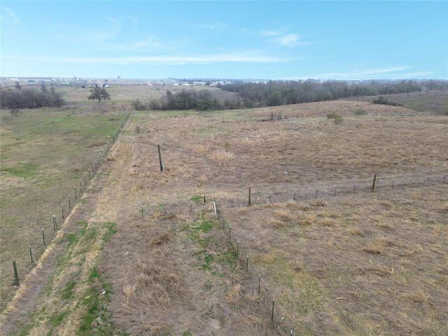 1745 County Road 466 RD, Elgin, TX 78621