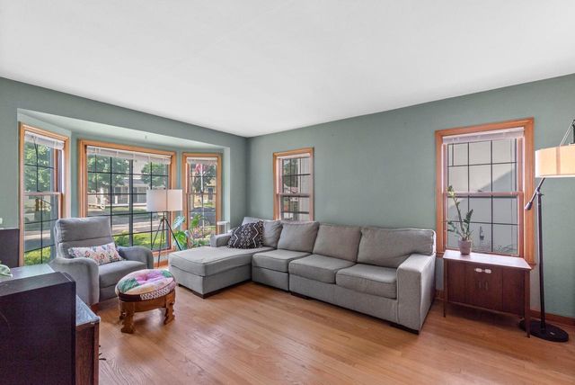 2638 S Fulton STREET, Milwaukee, WI 53207