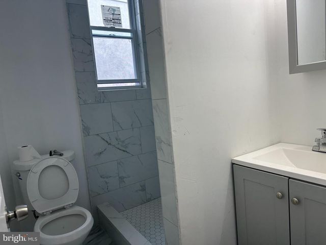 705 S 6TH ST, Philadelphia, PA 19147