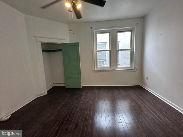 705 S 6TH ST, Philadelphia, PA 19147