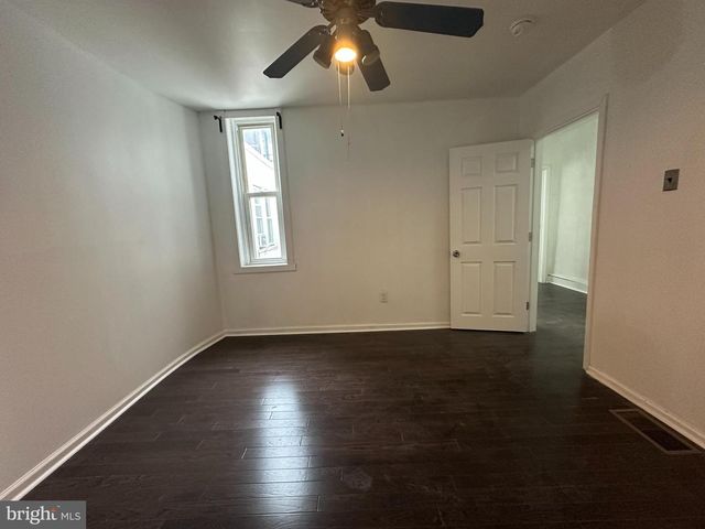 705 S 6TH ST, Philadelphia, PA 19147