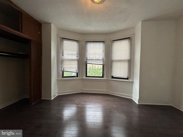 705 S 6TH ST, Philadelphia, PA 19147