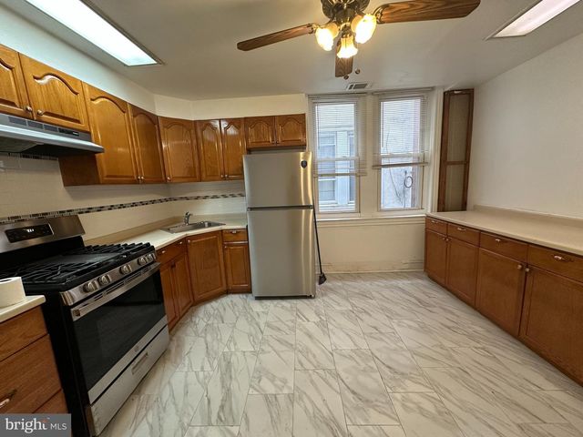 705 S 6TH ST, Philadelphia, PA 19147